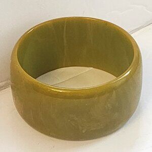 Vintage Green Bakelite (1920s-1940s) Bangle 4 cm Wide
